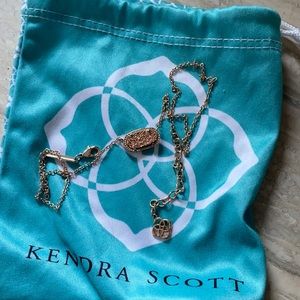 Kendra Scott necklace